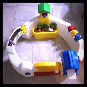 Little Tikes Vegetable Activity Garden 🪴